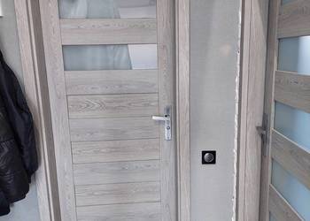 Drzwi z ościeżnicą