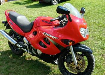Suzuki GSX 600 F czerwony stan b. dobry