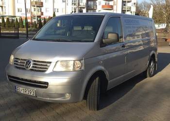 Sprzedam Volkswagena Transporter T5 long 2.5 Tdi