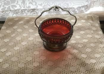 Cukiernica z czerwonym szkłem cranberry Anglia Cukiernica z czerwonym szkłem cranberry Anglia