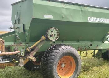 Rozsiewacz wapna Amazone Zgb 1001