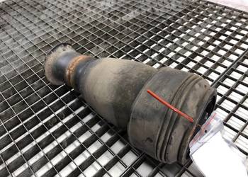 PODUSZKA ZAWIESZENIA LEWY TYŁ MIECH BMW E61 6766667 Kombi 04-10 MIECH