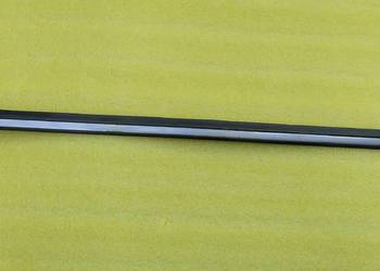 Mercedes W123 1976 Listwa 0,5 seria lewy przód