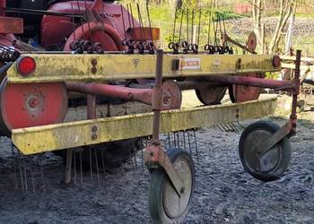 Sprzedam przetrząsarko - zgrabiarkę Sprzedam przetrząsarko - zgrabiarkę