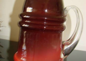 kufel z czerwonego szkła kufel z czerwonego szkła