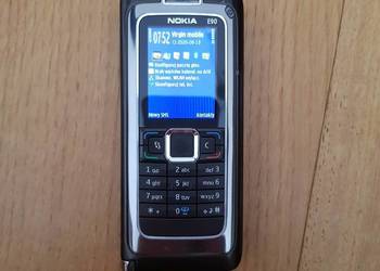 Nokia E90 Communicator w pelni sprawna z karta pamieci 2GB