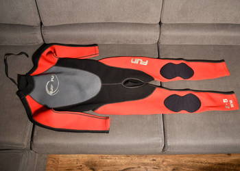 Pianka neoprenowa 2,5mm rozm. 14 (XXS / M dziecięca) stan 5/5 surfing