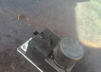 Pompka Centralnego Zamka 8L0 862 257 G Audi A4 B5 (a-35)