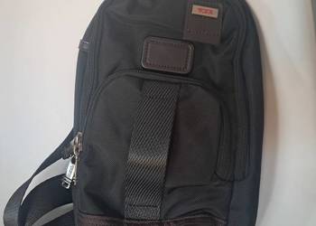 nowa męska torba na klatkę piersiową szer 20 wys 30 cm. brak metki