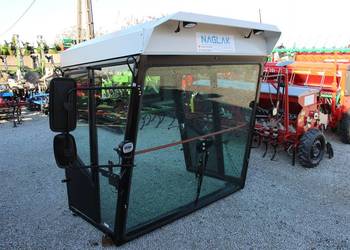 Kabina Bizon Z 056 OPTIMUM Naglak kabiny do bizona