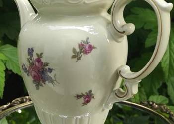 Porcelana zdobiona motywem róż