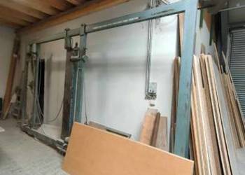 Prasa ramowa pionowa do klejonki ,blatów oraz ram  drzwi okna