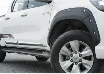 Poszerzenia Błotników Nadkoli z Bolcami Toyota Hilux 2015-19