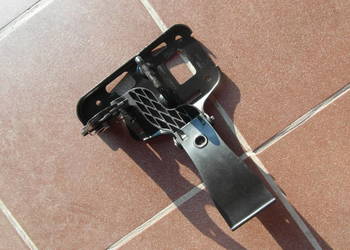 Zamek rygiel maski AUDI A4 B8 RS4 A5 RS5 8T0823480