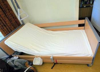 Łóżko rehabilitacyjne  3miesiące użytkowane