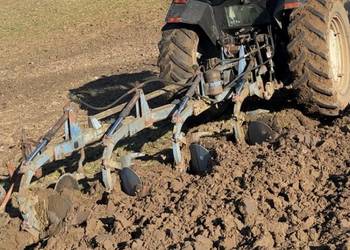 Pług overum 4x40 hydraulika stan bardzo dobry