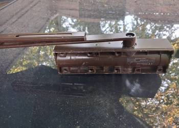 Samozamykacz GEZE TS 1500