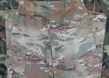Spodnie ACU multicam OCP medium regular uszkodzone