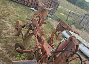 Płóg dwuskibowy obrotowy Płóg dwuskibowy obrotowy