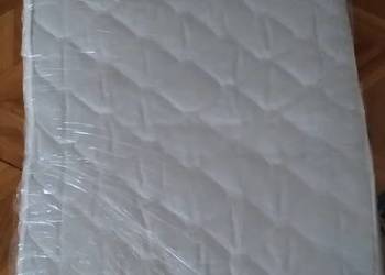 Sprzedam łóżeczko dziecięce z materacem