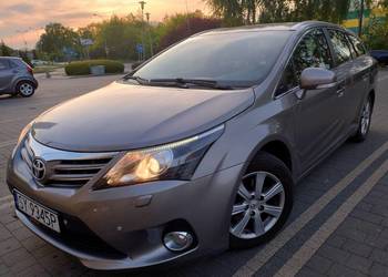avensis t27 lift automat kombi 2014