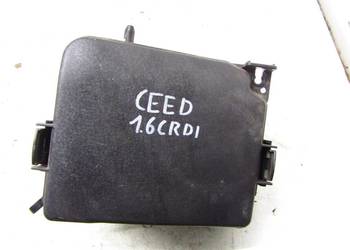 SKRZYNKA BEZPIECZNIKÓW 1.6 CRDI KIA CEED II LIFT 91360-A2865