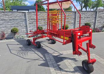 Zgrabiarka karuzelowa Strumyk Janpol transport