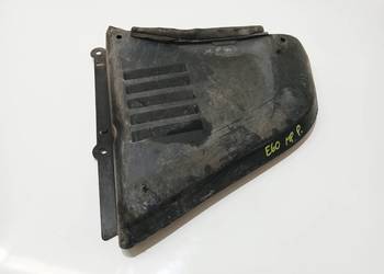 OSŁONA TRÓJKĄT NADKOLA PRAWY PRZÓD BMW E60 E61 M PAKIET (0000359)