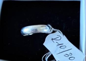 Pierścionki srebrne różne rodzaje i rozmiary