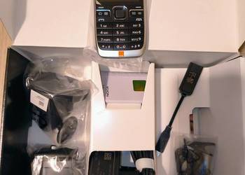 Telefon Nokia E52