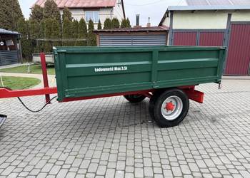 Przyczepa jednoosiwa wywrotka na tył