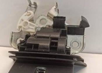 AUDI A3 A5 A6 ZAMEK KLAPY BAGAŻNIKA 8R0827505