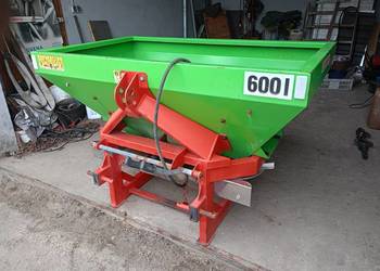 Rozsiewacz nawozu 600 l
