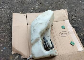 Pompka spryskiwaczy + ZBIORNICZEK PŁYNU 8A0955453  Audi 80 B4 80B4