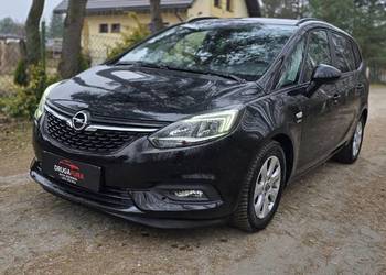 LIFT 7 osób Klimatronik Bluetooth Grzane fotele+ Kierownica