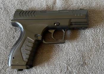 Wiatrówka Pistolet co2 Umarex XBG + kabura