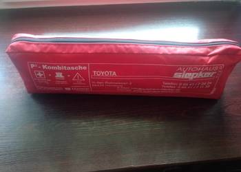 Toyota apteczka trójkąt kamizelka nowe zestaw bezpieczeństwa Toyota apteczka trójkąt kamizelka nowe zestaw bezpieczeństwa