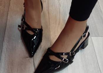 (40) Czarne czółenka wieczorowe z odkrytą piętą, NOWE