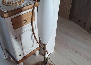 Lampy stojące podłogowa i dwie stołowe