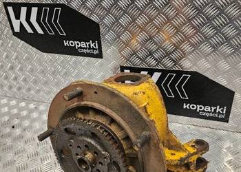 Lewa zwrotnica z piastą koła JCB 3CX, 4CX 525-58, 530-110