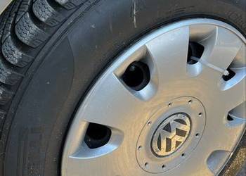 Felgi stalowe z oponami zimowymi R15 Golf