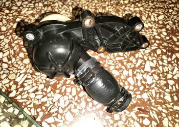 Termostat silnika AUDI A6C6 A4B7 A9D3 2,4 2,8 3,2 FSI
