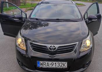 Toyota Avensis T27 1.8 benzyna 147km kombi czarna