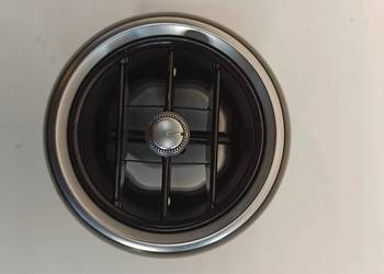 MERCEDES W205 KRATKA NAWIEWU DESKI A2058301100
