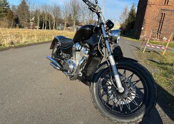 suzuki intruder 700cc vs chopper