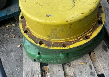 John deere zwolnica zwrotnica Piasta joh deere 8430 , 8320r , 8400r