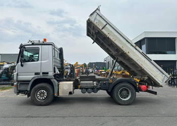 Wywrotka 2 osiowa wywrotka 4x2 Mercedes Actros 1841