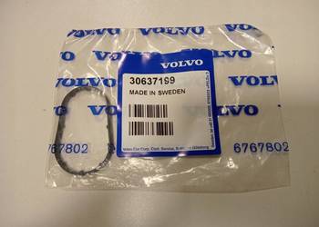 USZCZELKA CHŁODNICY OLEJU VOLVO XC70 XC90 C30 C70