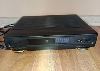 Stary tuner satelitarny