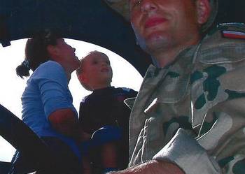 wojsko w społeczeństwie.